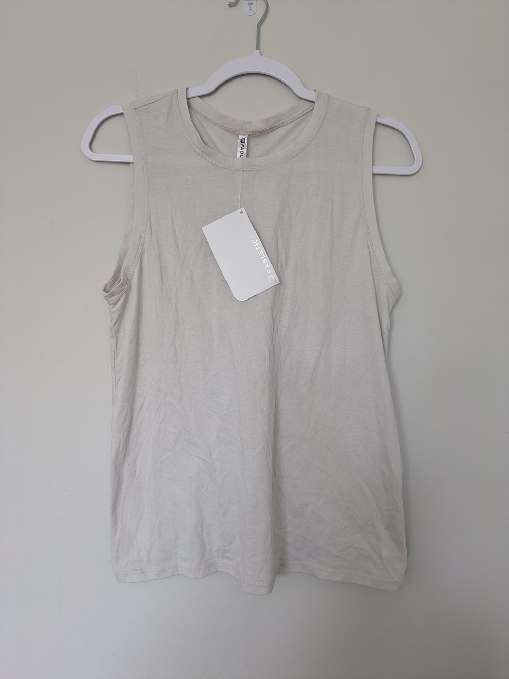 Fabletics Nwt Sleeveless Carine Tank Top in Light Grey